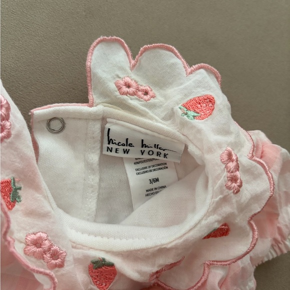 Nicole Miller Pink Gingham Diaper Cover Set - Picture 4 of 4